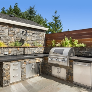 Outdoor kitchen